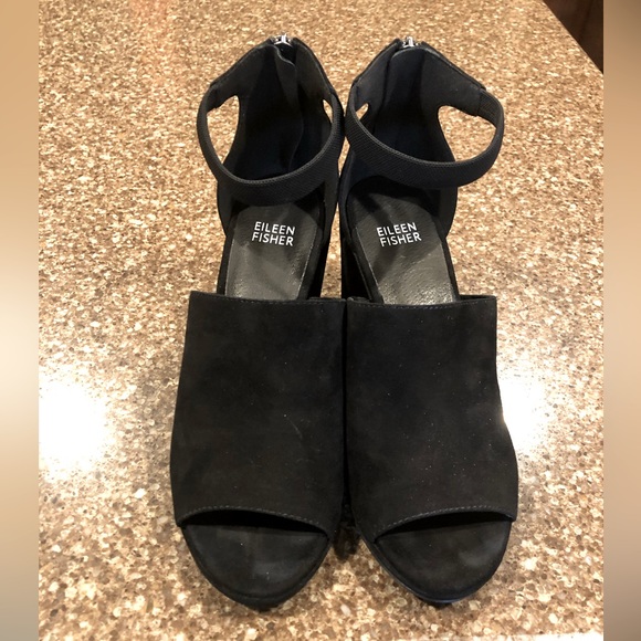 Eileen Fisher Suede Matty Sandals Size 7.5 - Picture 1 of 8